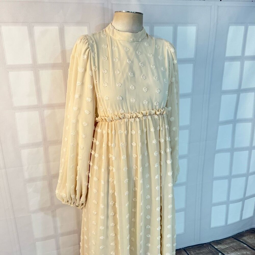 Bliss Hijab NWT ivory EVA MAXI DRESS - EMBOSSED DOTS size 40 or large - Picture 5 of 13